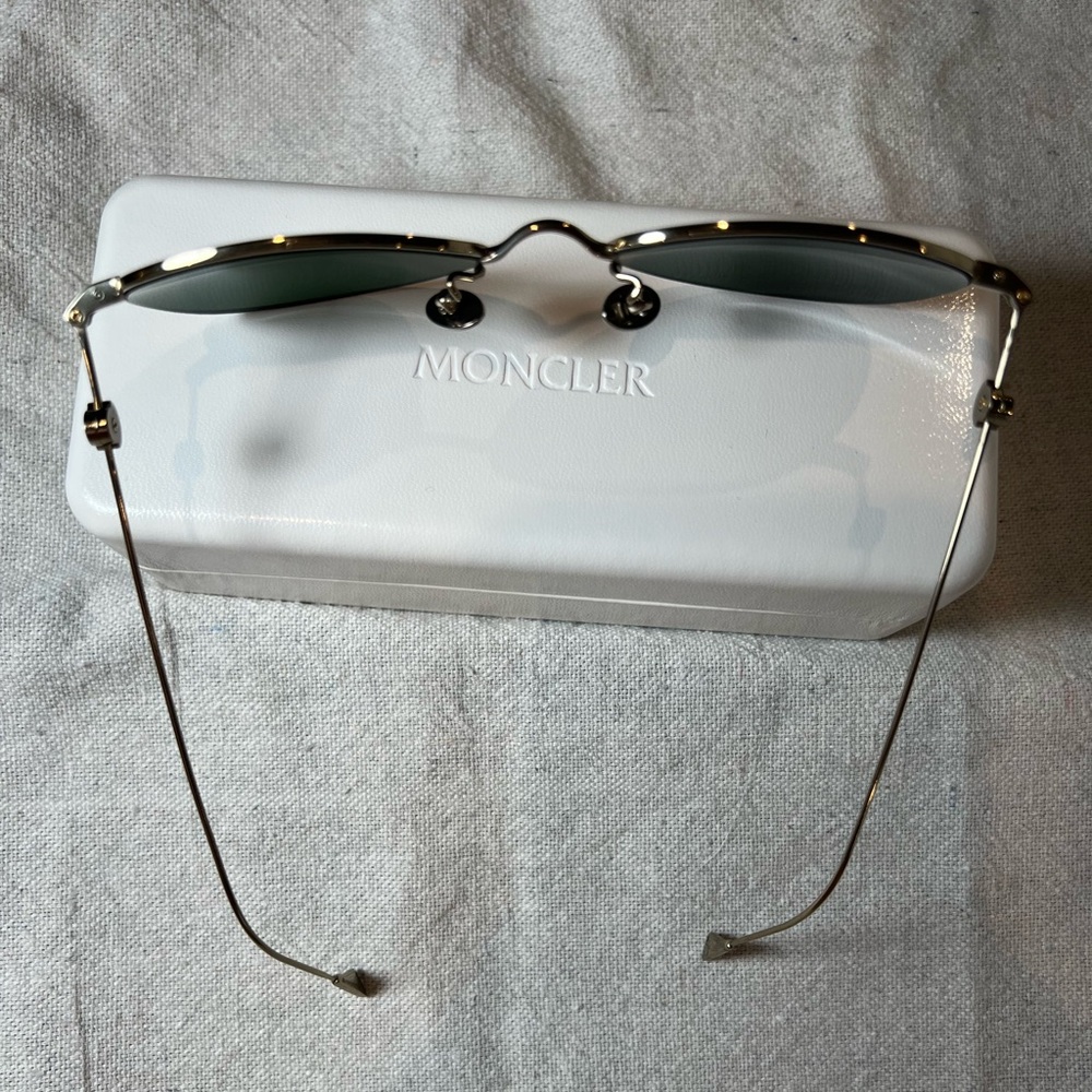 Moncler Black Aviator Sunglasses with White Case - Picture 6 of 9